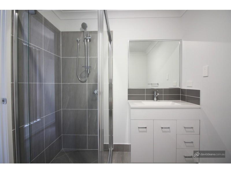 2/47 Grace Street, Scarborough QLD 4020