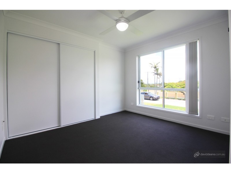 1/2A Lucas Street, Scarborough QLD 4020