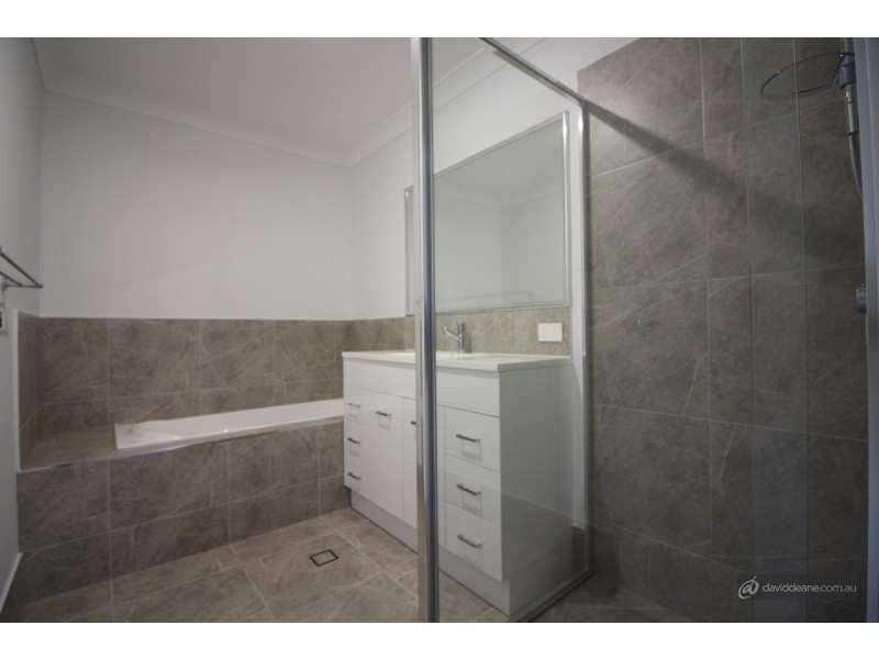 1/2A Lucas Street, Scarborough QLD 4020