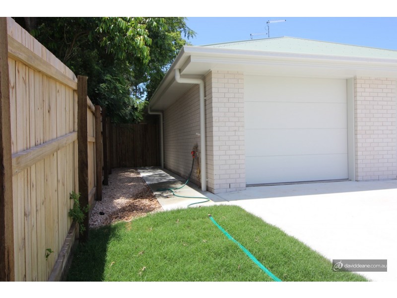 2/2A Lucas Street, Scarborough QLD 4020
