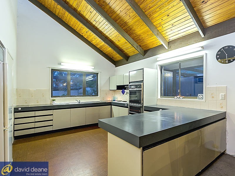 32 Acland Dr, Strathpine QLD 4500