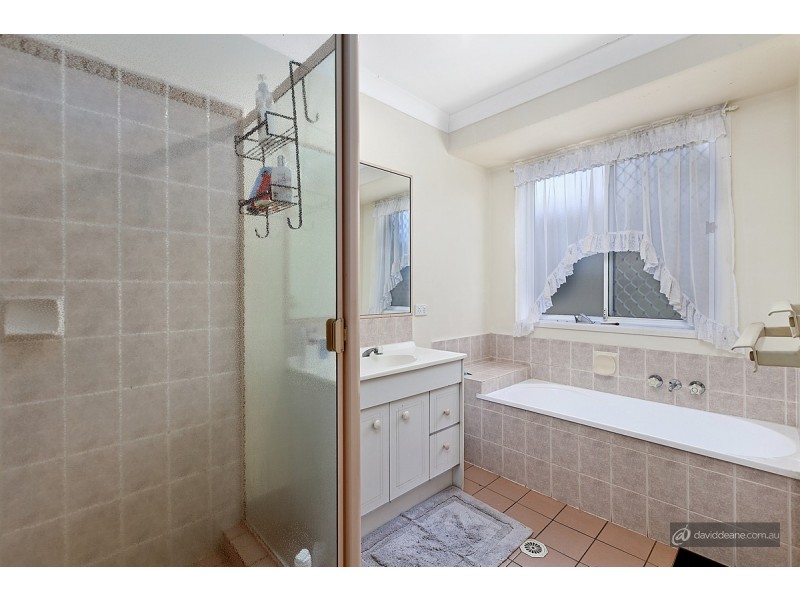 1 Papaya Court, Kallangur QLD 4503