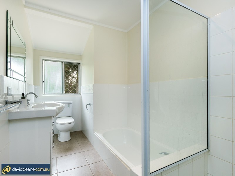 143 Spitfire Avenue, Strathpine QLD 4500