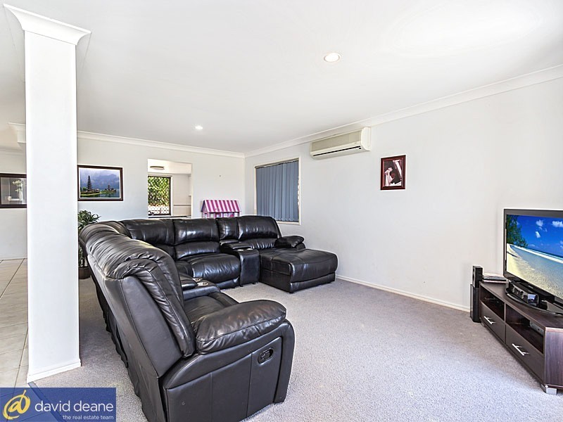 28 Mowbray Court, Kallangur QLD 4503