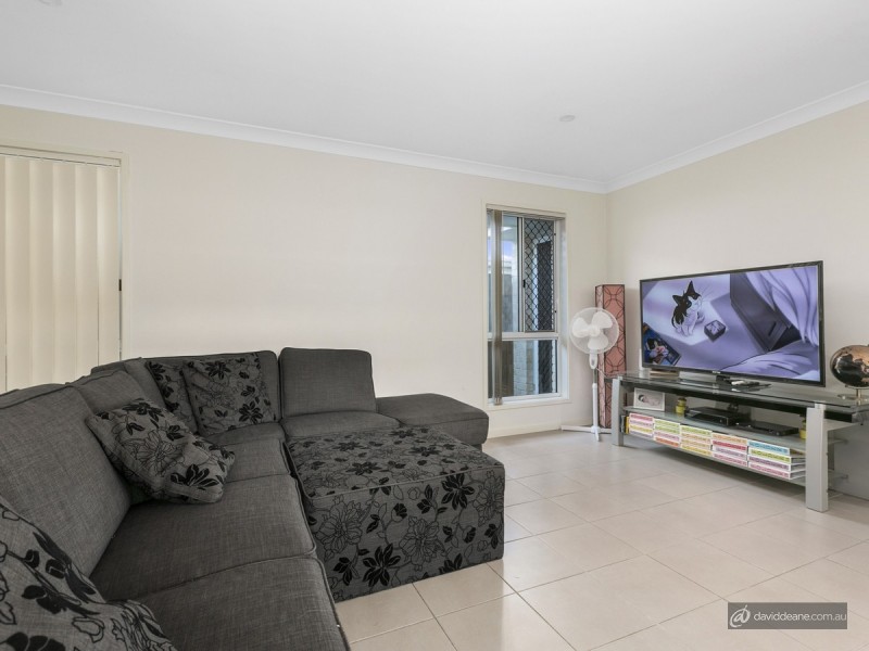 25 Mondial Drive, Warner QLD 4500