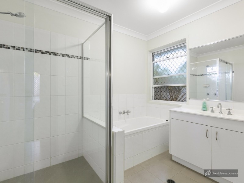 25 Mondial Drive, Warner QLD 4500