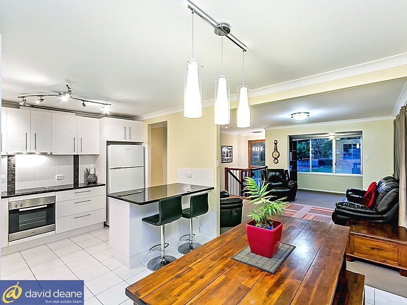 10 Allsop Street, Lawnton QLD 4501