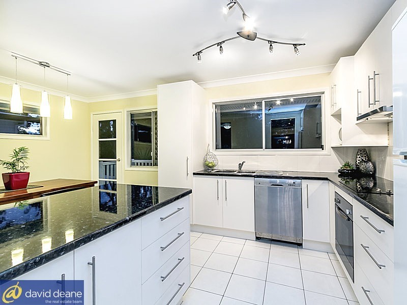 10 Allsop Street, Lawnton QLD 4501