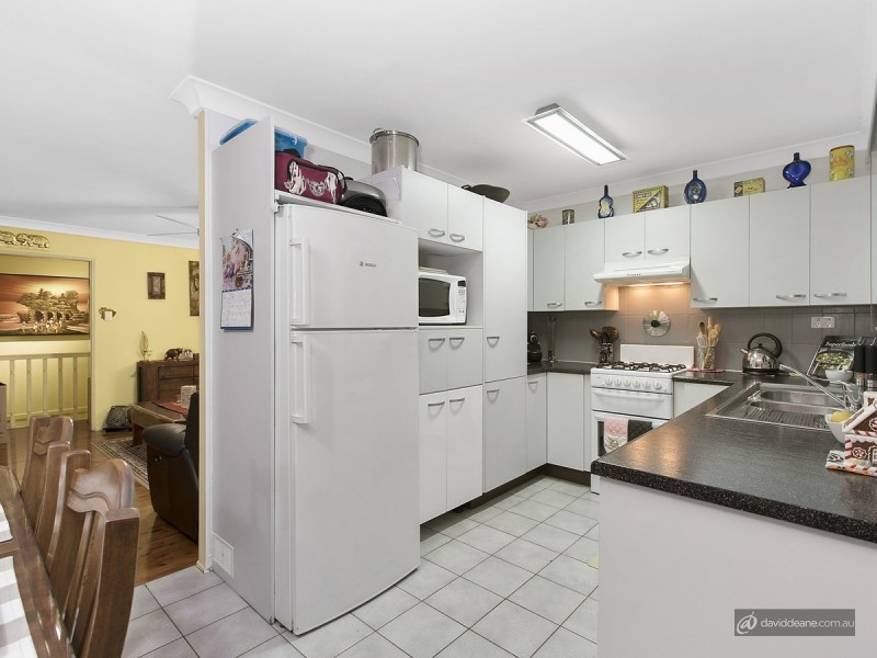 18 Colonial Drive, Lawnton QLD 4501