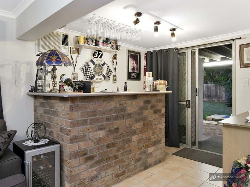 18 Colonial Drive, Lawnton QLD 4501