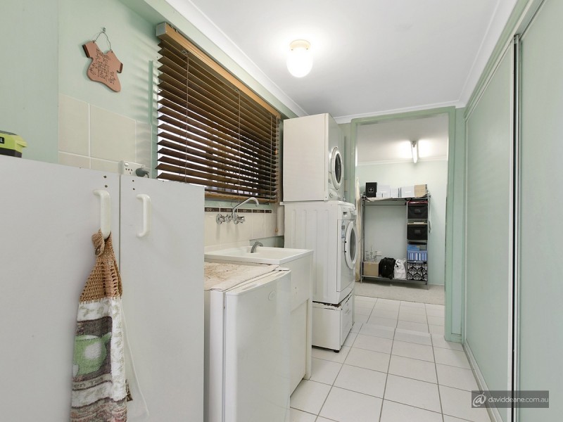 18 Colonial Drive, Lawnton QLD 4501