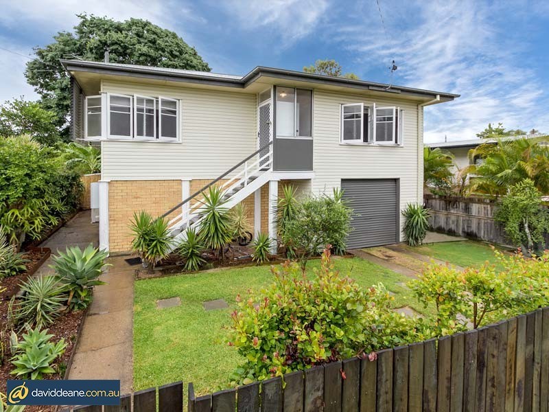 26 Hedge St, Strathpine QLD 4500