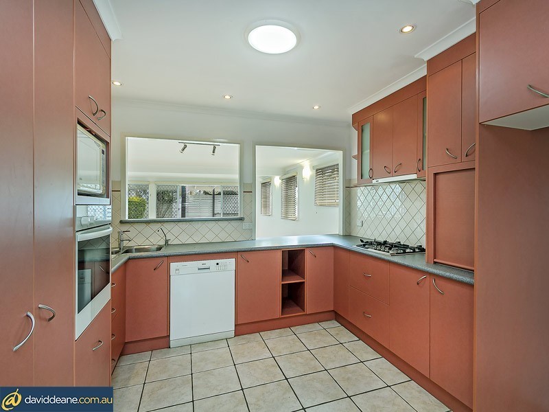 81 Spitfire Ave, Strathpine QLD 4500