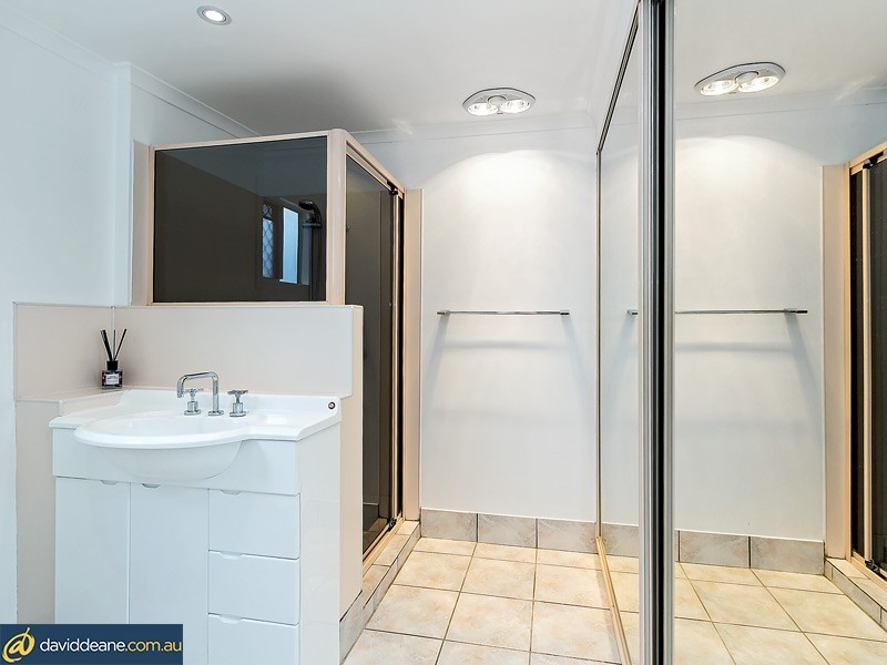 81 Spitfire Ave, Strathpine QLD 4500