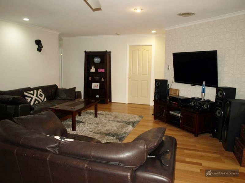 22 Inverpine Court, Petrie QLD 4502