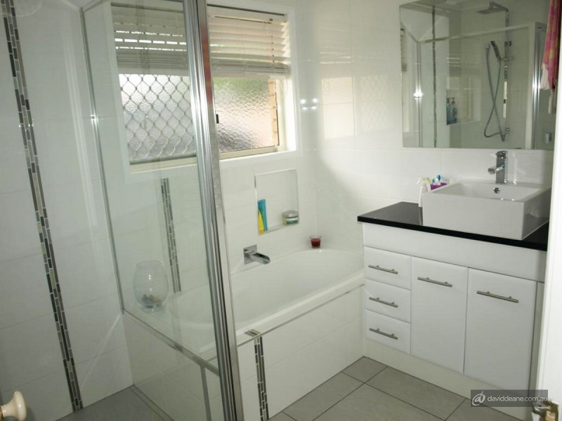 22 Inverpine Court, Petrie QLD 4502