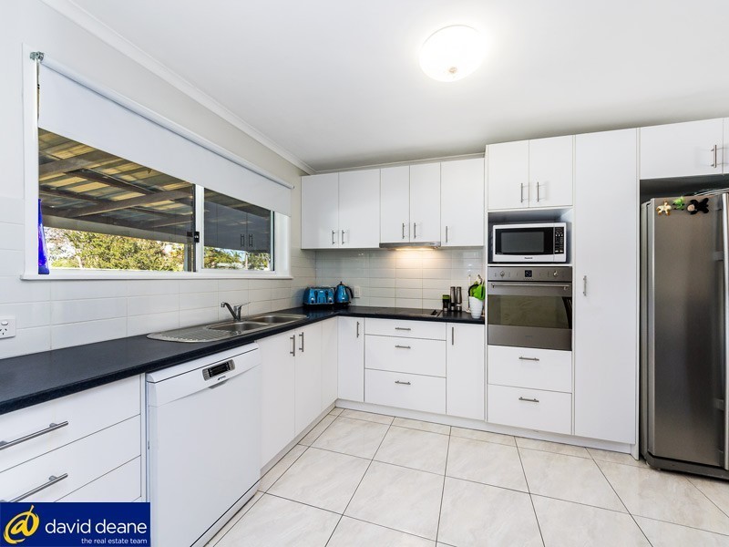 18 Comino St, Strathpine QLD 4500