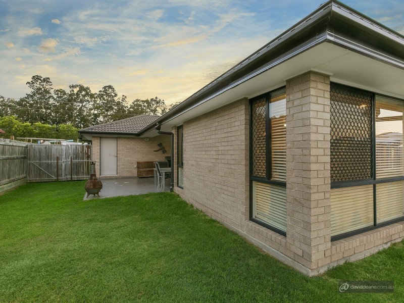 111 Kurrajong Drive, Warner QLD 4500