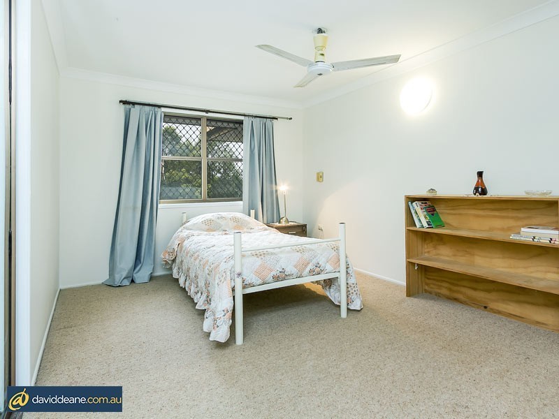 21 Bordeau Cres, Petrie QLD 4502