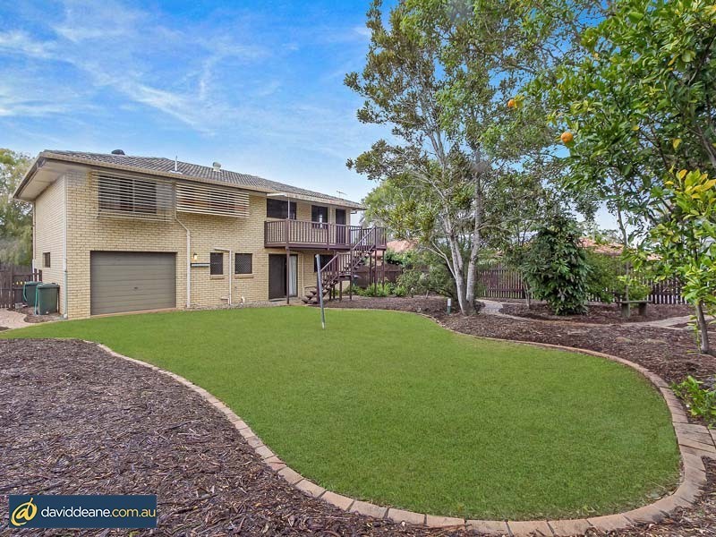 21 Bordeau Cres, Petrie QLD 4502