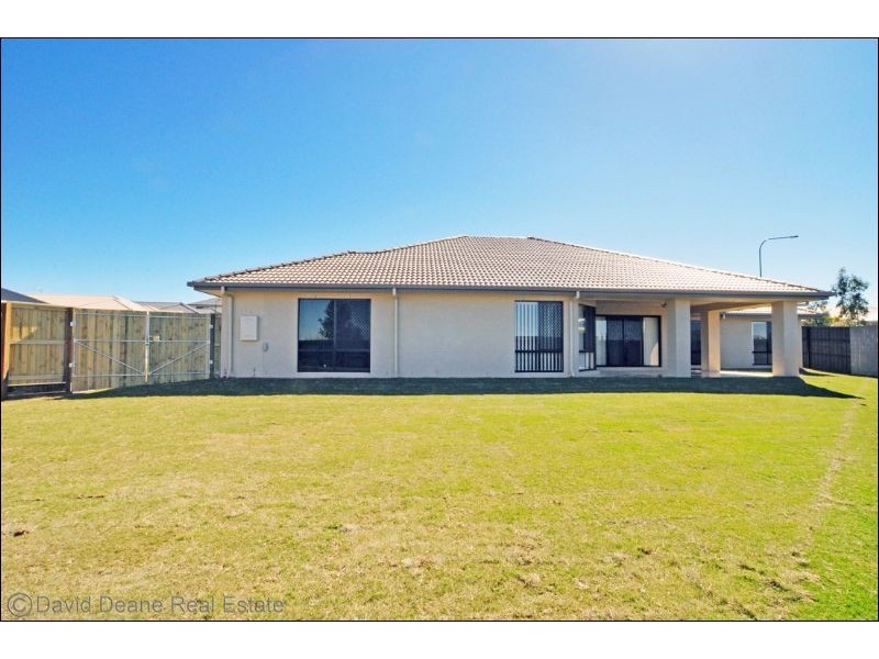 23 Eaton Close, North Lakes QLD 4509