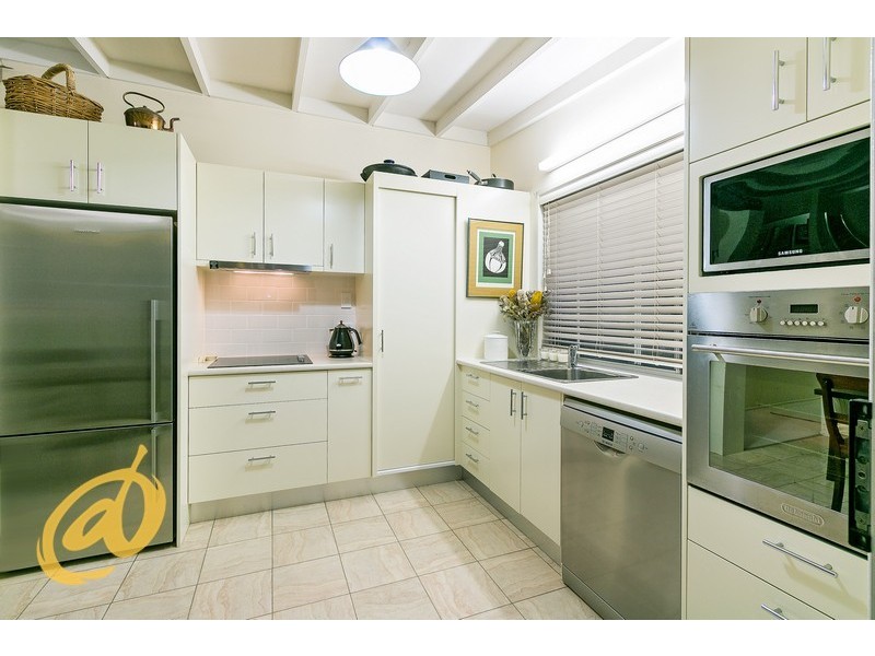 4 Alawara Street, Petrie QLD 4502