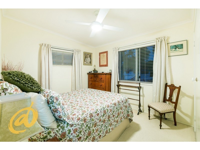 4 Alawara Street, Petrie QLD 4502