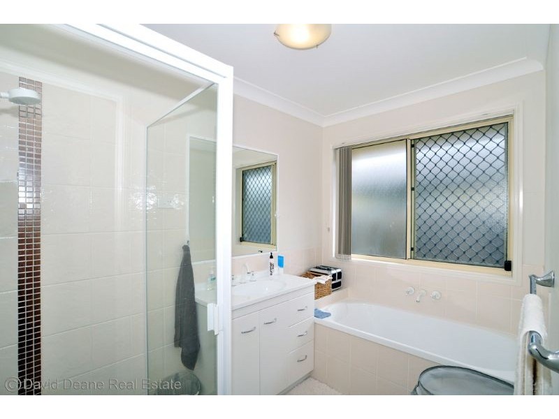 4 Mazzer Crt, Bray Park QLD 4500