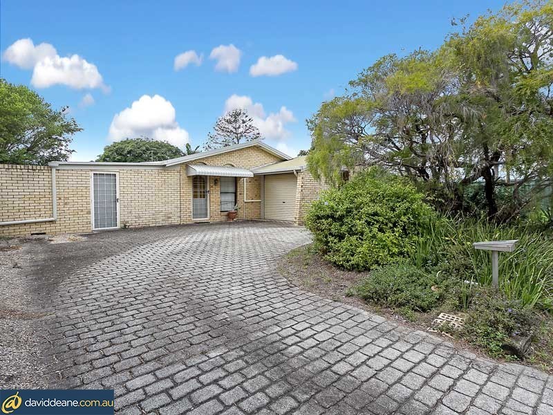 32 Livingstone St, Strathpine QLD 4500