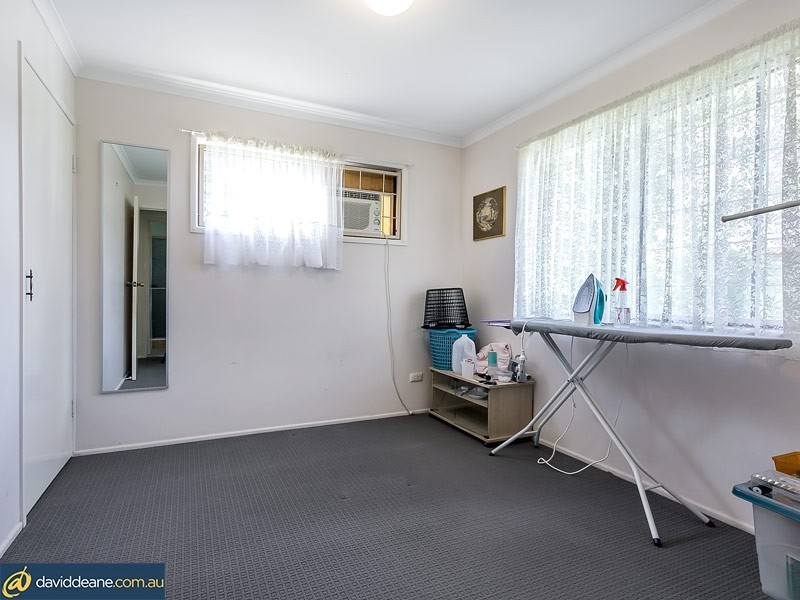 32 Livingstone St, Strathpine QLD 4500