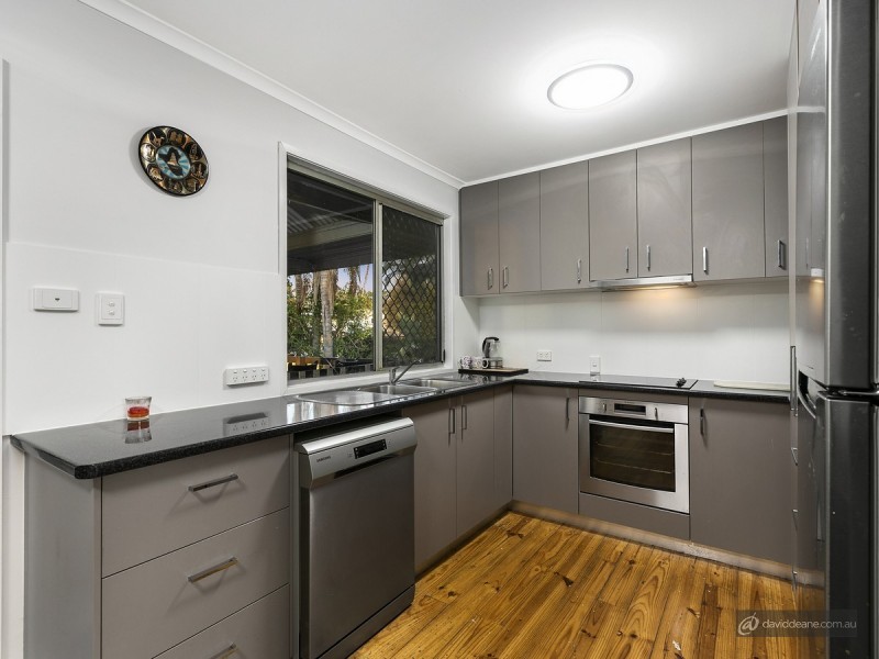 320 Stanley Street, Strathpine QLD 4500