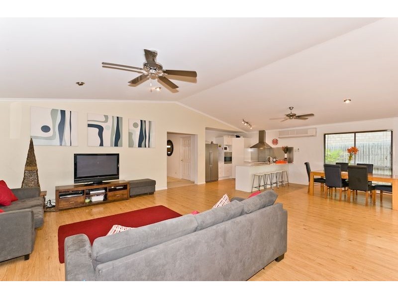 Warner QLD 4500