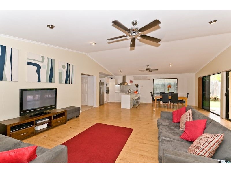 Warner QLD 4500