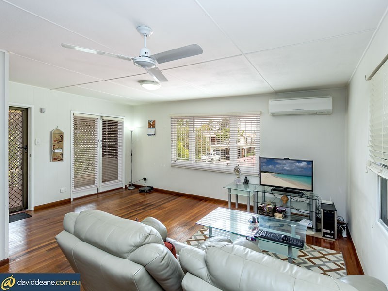 27 Fox Street, Strathpine QLD 4500