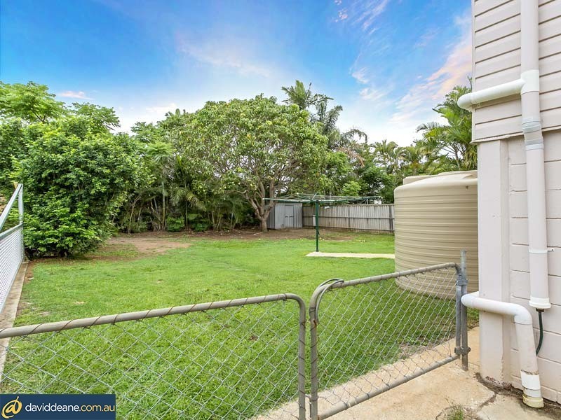 27 Fox Street, Strathpine QLD 4500