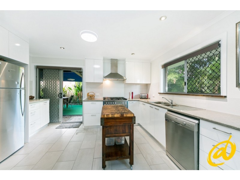 10 Illoura Street, Petrie QLD 4502