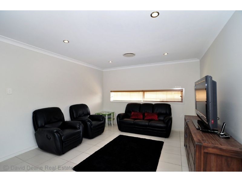 Warner QLD 4500