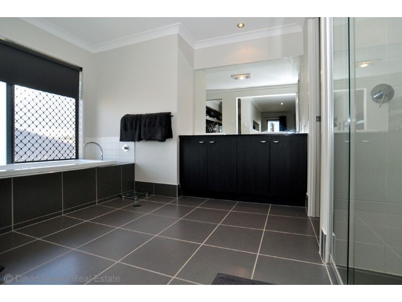 Warner QLD 4500