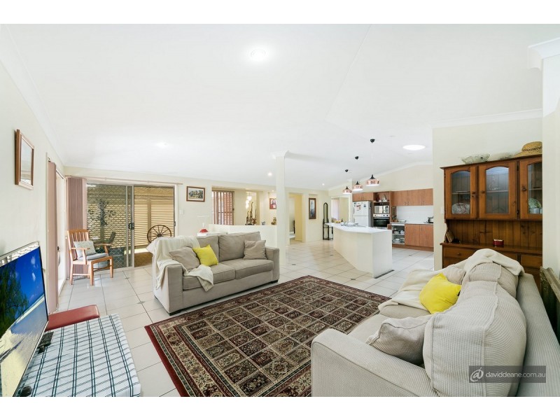 16 Champagne Street, Petrie QLD 4502