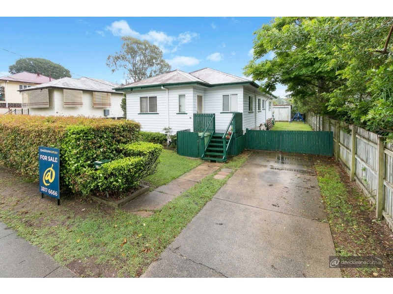 18 Hedge Street, Strathpine QLD 4500