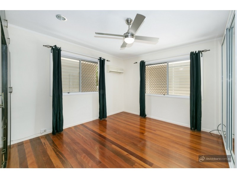 55 Valiant Crescent, Strathpine QLD 4500