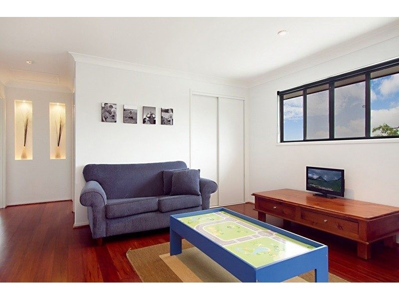 64 Affleck Ave, Petrie QLD 4502