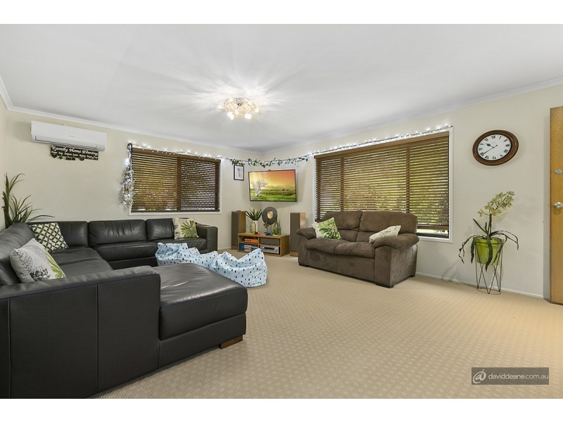 17 Deckle Road, Petrie QLD 4502