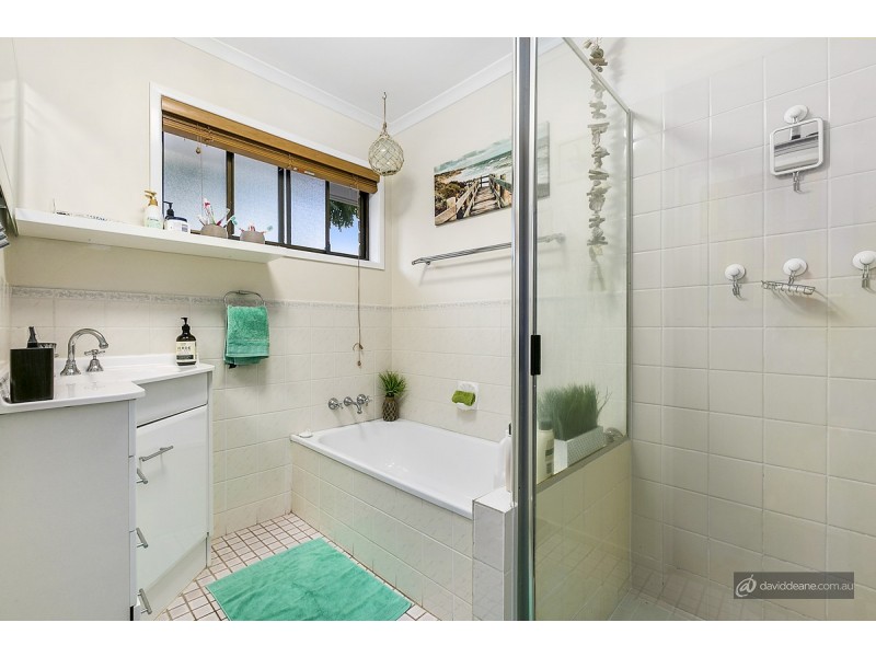 17 Deckle Road, Petrie QLD 4502