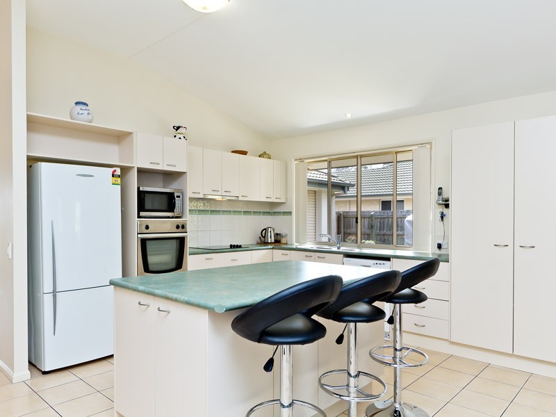 4 Boxwood Ct, Warner QLD 4500
