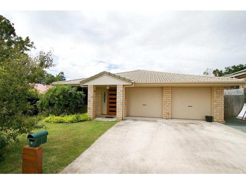 4 Mikaela Ct, Kallangur QLD 4503