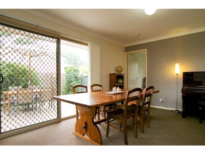 4 Mikaela Ct, Kallangur QLD 4503