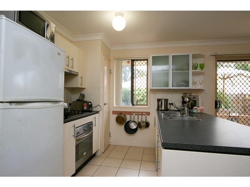 4 Mikaela Ct, Kallangur QLD 4503