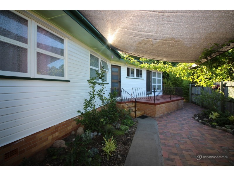 93 Spitfire Avenue, Strathpine QLD 4500