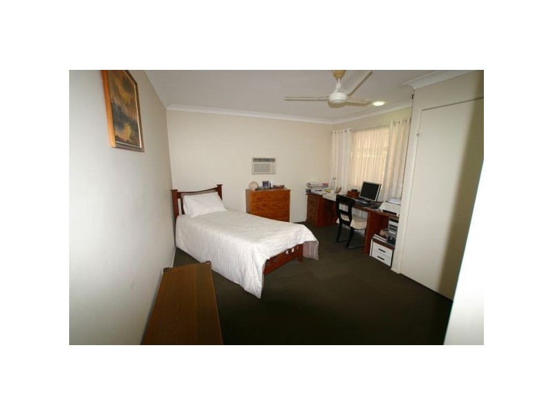2 Faust St, Strathpine QLD 4500
